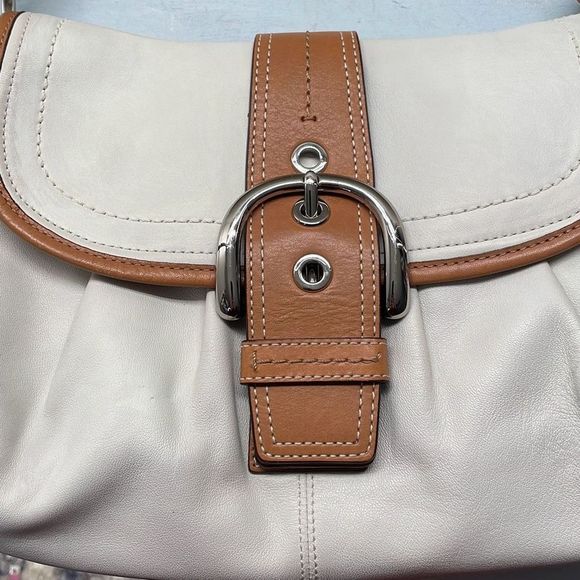 Coach Shoulder Bag Medium Soho Soft Leather Two Toned Hobo Spring Fling W COA - Picture 3 of 11